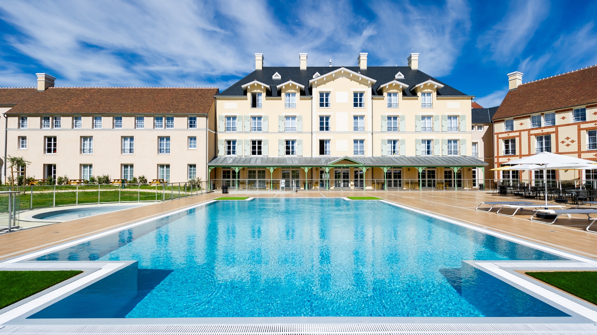 StayCity Aparthotel